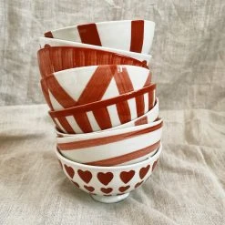 Creative Co-op Arkansas Razorbacks Red Feathers Latte Bowl