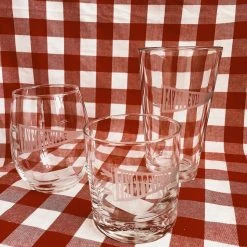 College Town Toiles Fayetteville Pennant Rocks Glass