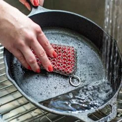 Lodge: Red Silicone + Chainmail Scrubbing Pad 8 Lodge: Red Silicone + Chainmail Scrubbing Pad