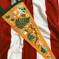 Oxford Pennant: Brave The Woods Pennant