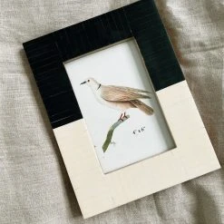 Creative Co-op Black + White Resin Photo Frame