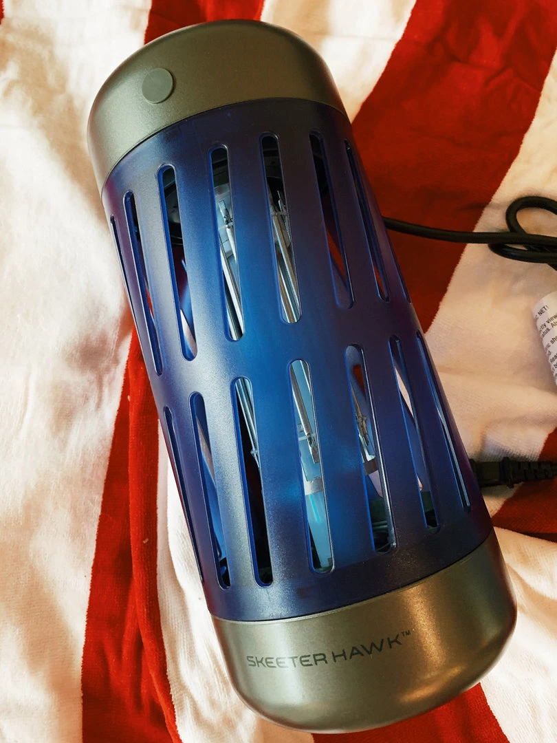 Alliance Sports Group Skeeter Hawk: Premium Mosquito Zapper Lake 5 Alliance Sports Group Skeeter Hawk: Premium Mosquito Zapper Lake