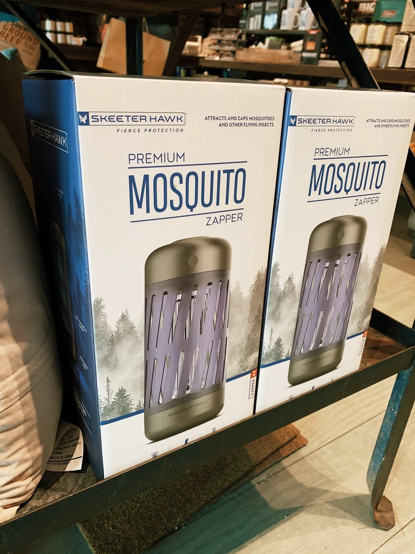 Alliance Sports Group Skeeter Hawk: Premium Mosquito Zapper Lake 4 Alliance Sports Group Skeeter Hawk: Premium Mosquito Zapper Lake