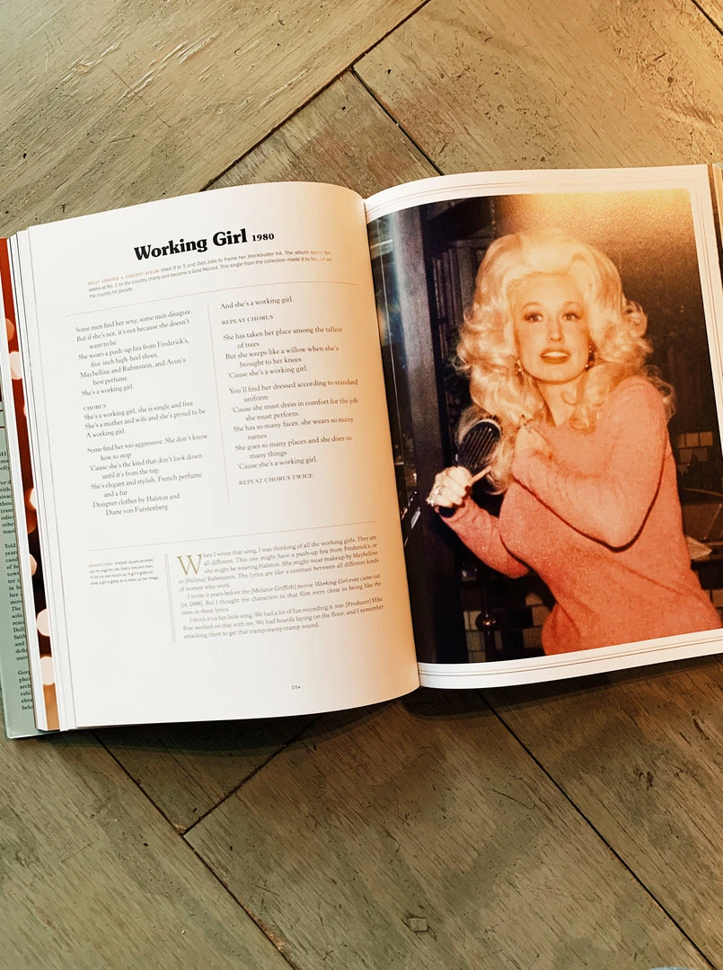 Hachette Dolly Parton, Songteller: My Life In Lyrics 6 Hachette Dolly Parton, Songteller: My Life In Lyrics