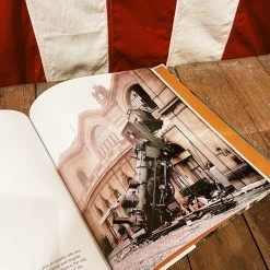 Chronicle Books History As They Saw It Gifts For Him 25 Chronicle Books History As They Saw It Gifts For Him