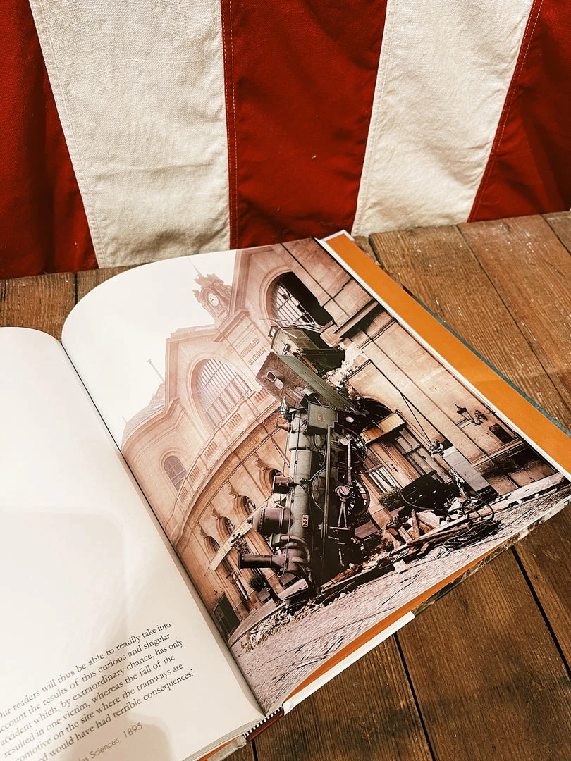 Chronicle Books History As They Saw It Gifts For Him 11 Chronicle Books History As They Saw It Gifts For Him