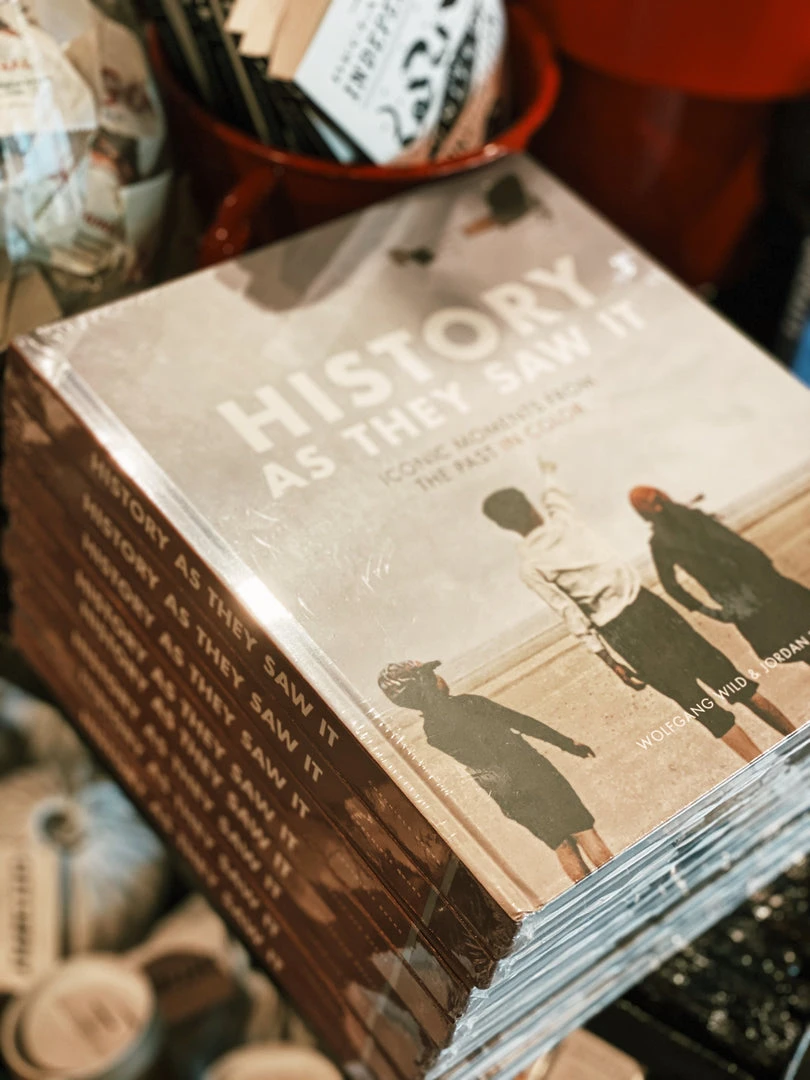 Chronicle Books History As They Saw It Gifts For Him 16 Chronicle Books History As They Saw It Gifts For Him