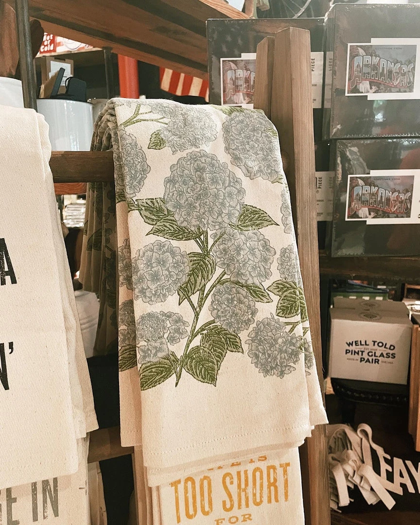 SOUTHERN FRIED DESIGN BARN Hydrangea Kitchen Towel Gifts For Her 4 SOUTHERN FRIED DESIGN BARN Hydrangea Kitchen Towel Gifts For Her